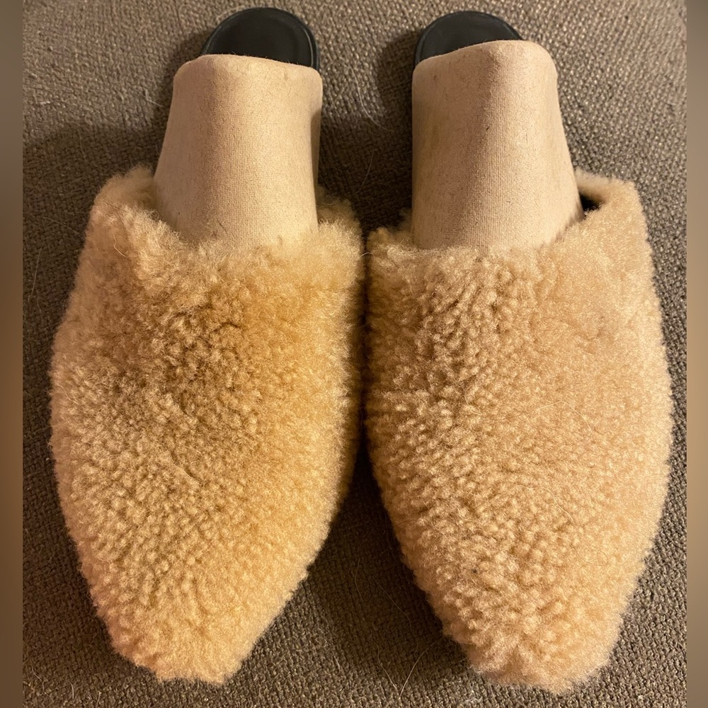 Jenni Kanye shearling mule